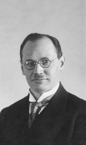 Paul Schwenk (fundador de Theben)